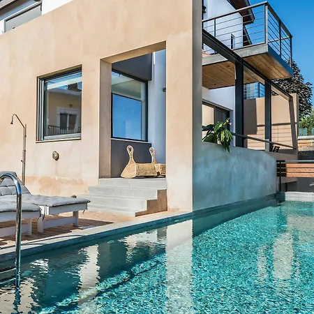 Happy Villa *